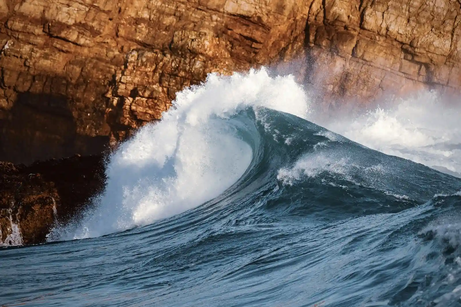 Powerful wave breaking near reef at Bankvaults, Mentawai